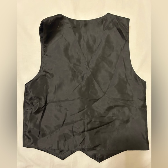 Black vest boys youth size 8 - Picture 2 of 5